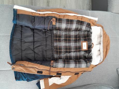 Zimná bunda vel.134, reserved,134