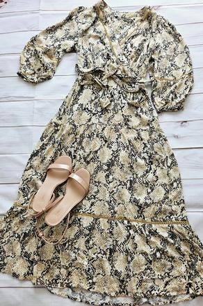 Pekné lahulinké šaty, m