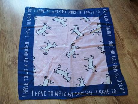 Modro ruzova satka na krk., 