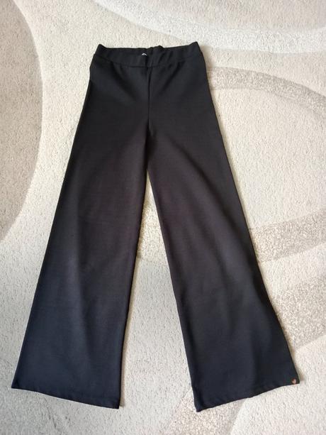 Legíny/nohavice, 152