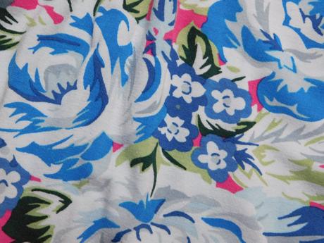 Pekne letne šaty, 38