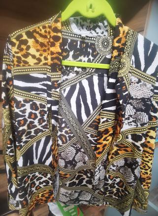 Blúzka extravagantná, 36