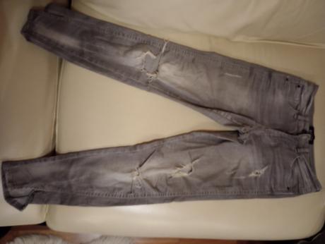 Ponúkam dievčenské rifle, mohito,32