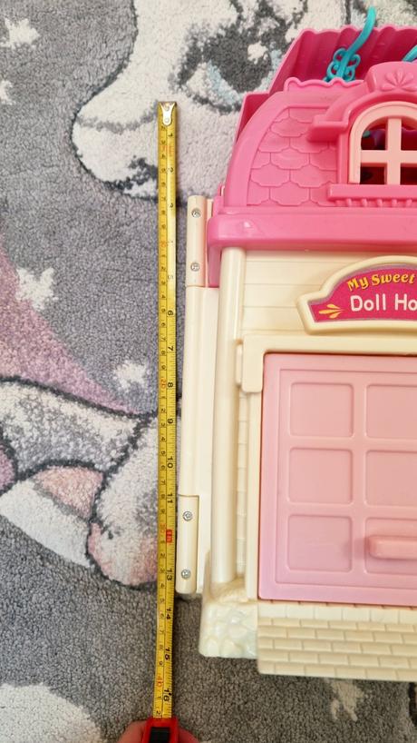 B3597 domček pre bábiky, 