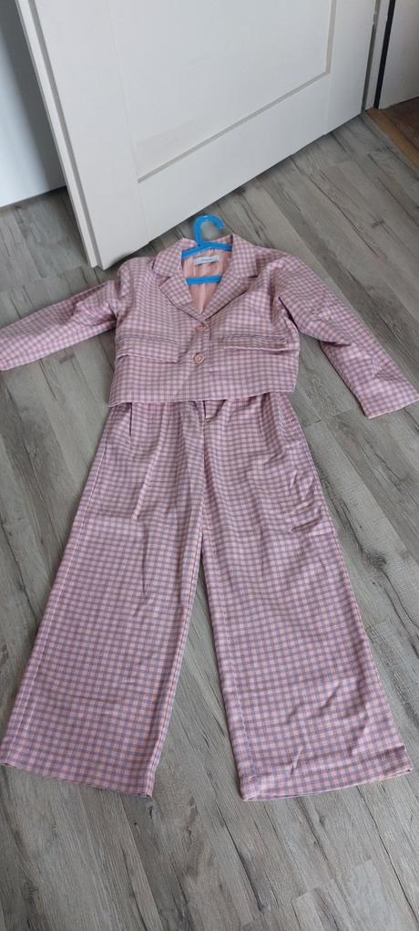 Karovane sako q gate, reserved,140