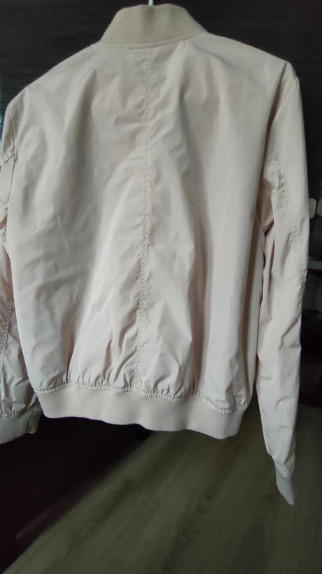 Prechodná bunda, 38