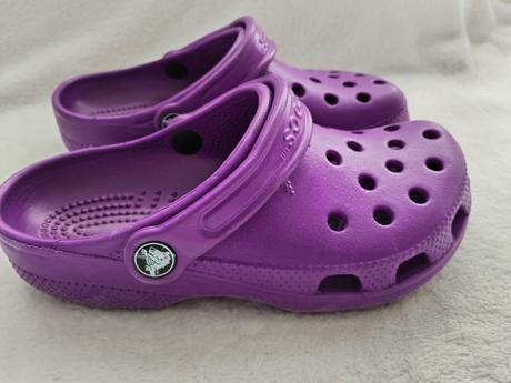 Crocs, crocs,33