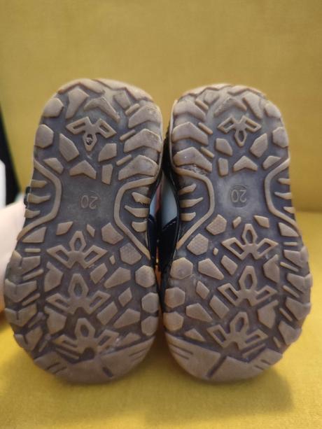 Kožené topánky, 20