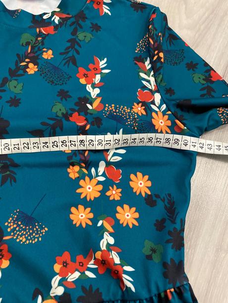 Šaty s kvietkami, s