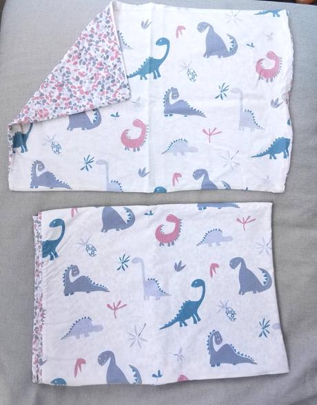 Navliecky do postielky ruzove dinosaury, šírka (cm): 90,dĺžka (cm): 130