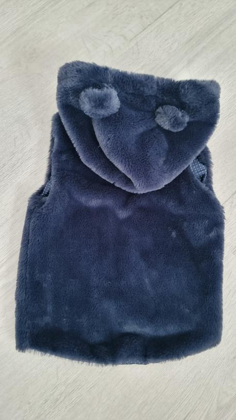 Vesta s uškami, pepco,122