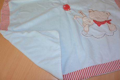 Obojstranna flisova deka s bavlnenou nasivkou, 