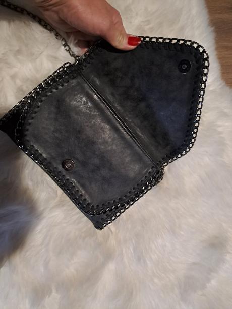 Malá kožená kabelka, 