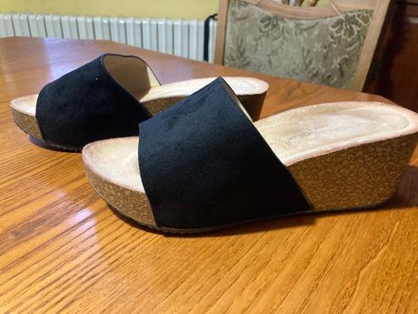 Krásne nové šlapky, 37