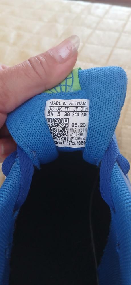 Chlapčenské tenisky, adidas,38