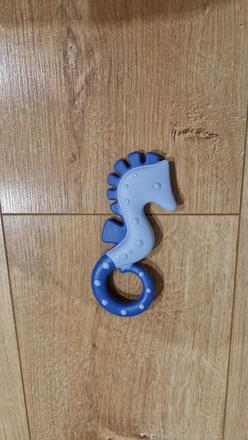 Hryzátka pre bábätka zn. nuk, 