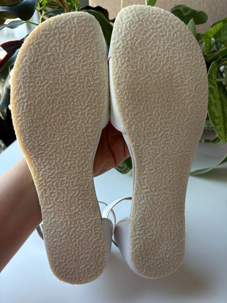 Shapen barefoot sandálky poppy white, veľkosť 40r, 37