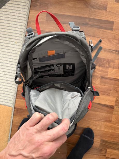 Turisticky ruksak 32l,