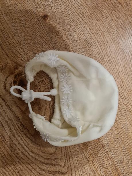 Krémový set, richelieu,56