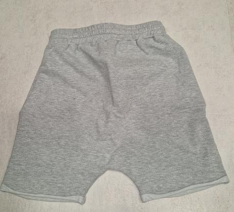 Kraťase minioo, 122