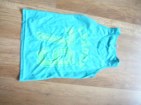 Chlapcenske tielko, 146