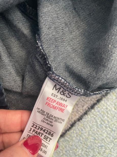 Dievcenske saty, marks & spencer,92