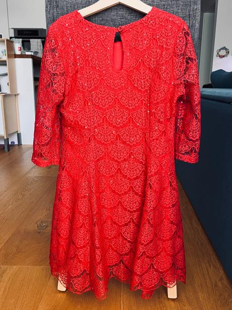 Cipkovane saty, f&f,140