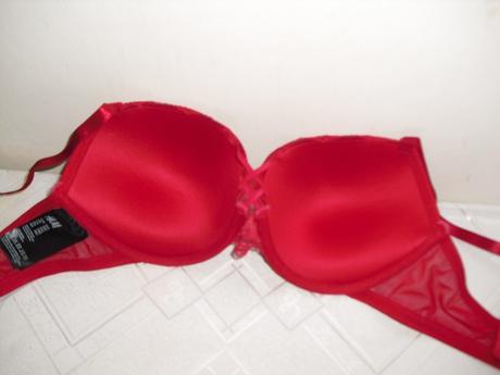 Sexy cipkovana podprsenka, h&m,80c