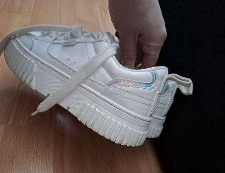 Tenisky holigraficke, zara,31