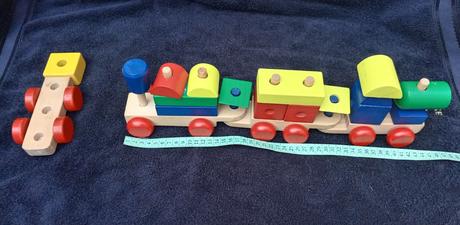 Drevený vláčik,