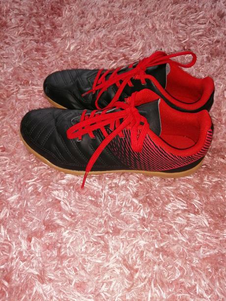 Chlapčenské halovky, 38