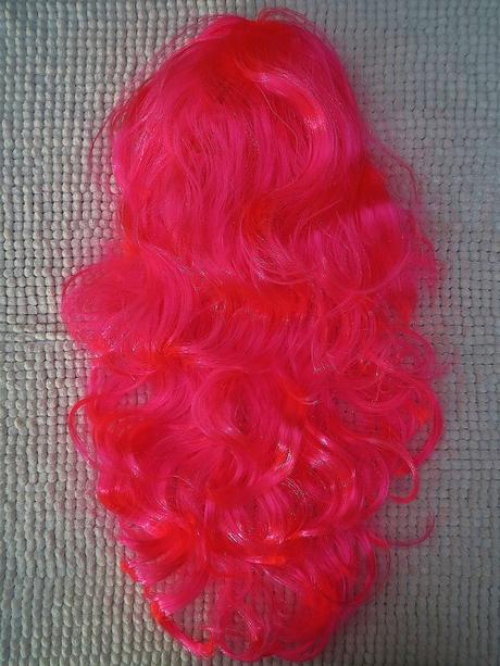 Ružová parochňa - vlnité dlhé vlasy,