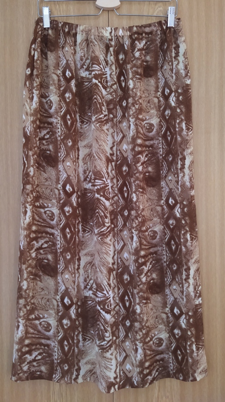 Sukňa hnedá, 42