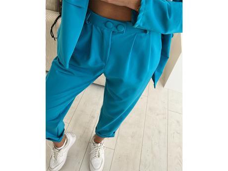 Elegantný tyrkysový komplet uni,