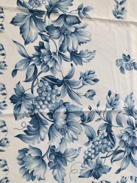 Bavlnený obrus s modrým vzorom,, 