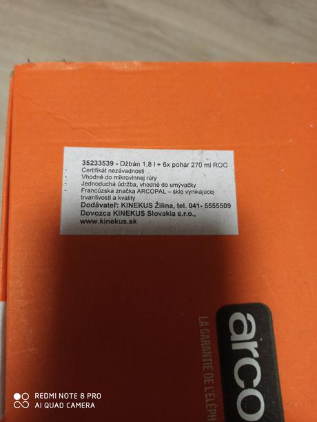 Džbán, poháre a karaffa,