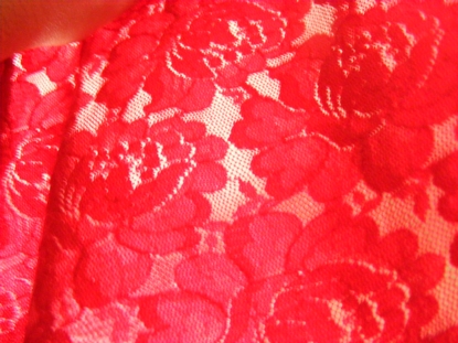 Červená elastická čipková, madonna,m