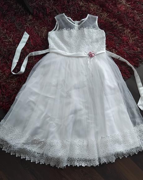 Šaty na prvé sväté prijímanie, 152