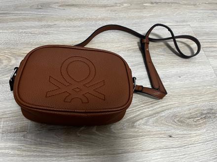 Dámska kabelka, benetton