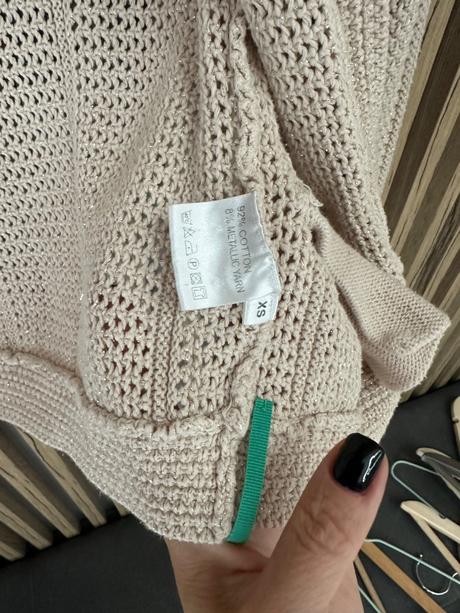 Svetrík stela nova, xs