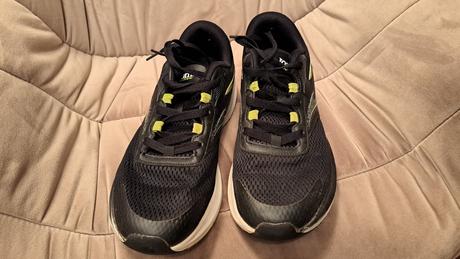 Predám tenisky joma, joma,41