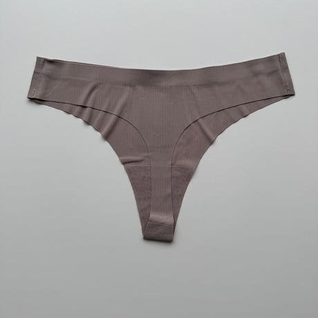 Bezšvové tangá 90299, l / m / s / xl