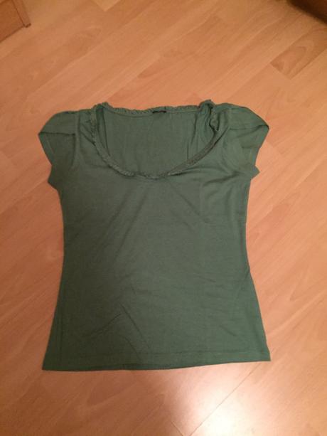 Kvalitne damske tricko, 38