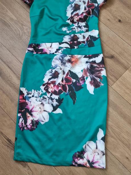 Zelené elastické šaty bodyflirt 40, 40