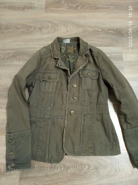 Bunda, colours of the world,38