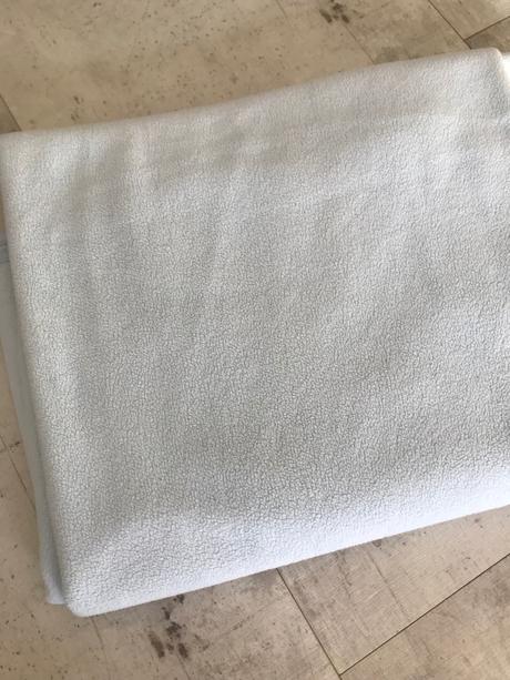 Bleducko modra deka, 