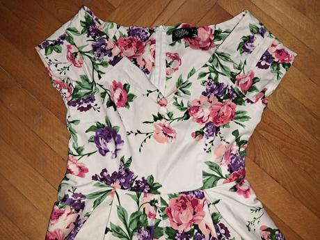 Off shoulder saty s kvetmi, 38