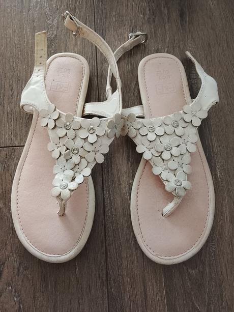 Sandálky, f&f,33