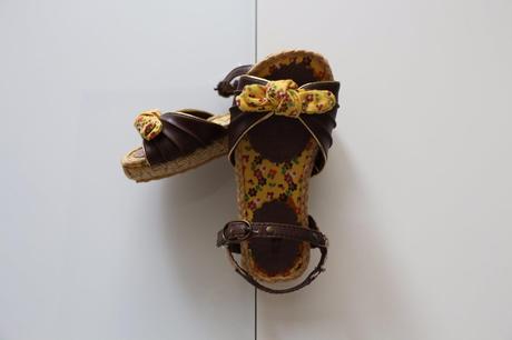 Letné nenosené sandále, mayoral,25