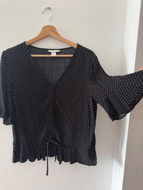 Čierna bodkovaná blúzka, h&m,40